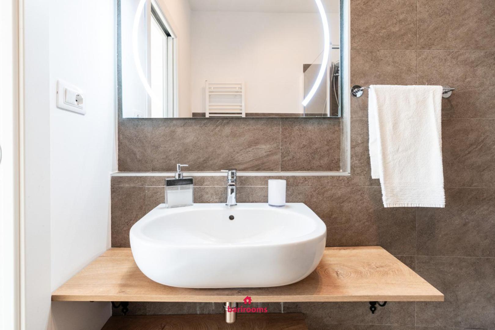 Barirooms - Carulli Suites Bagian luar foto