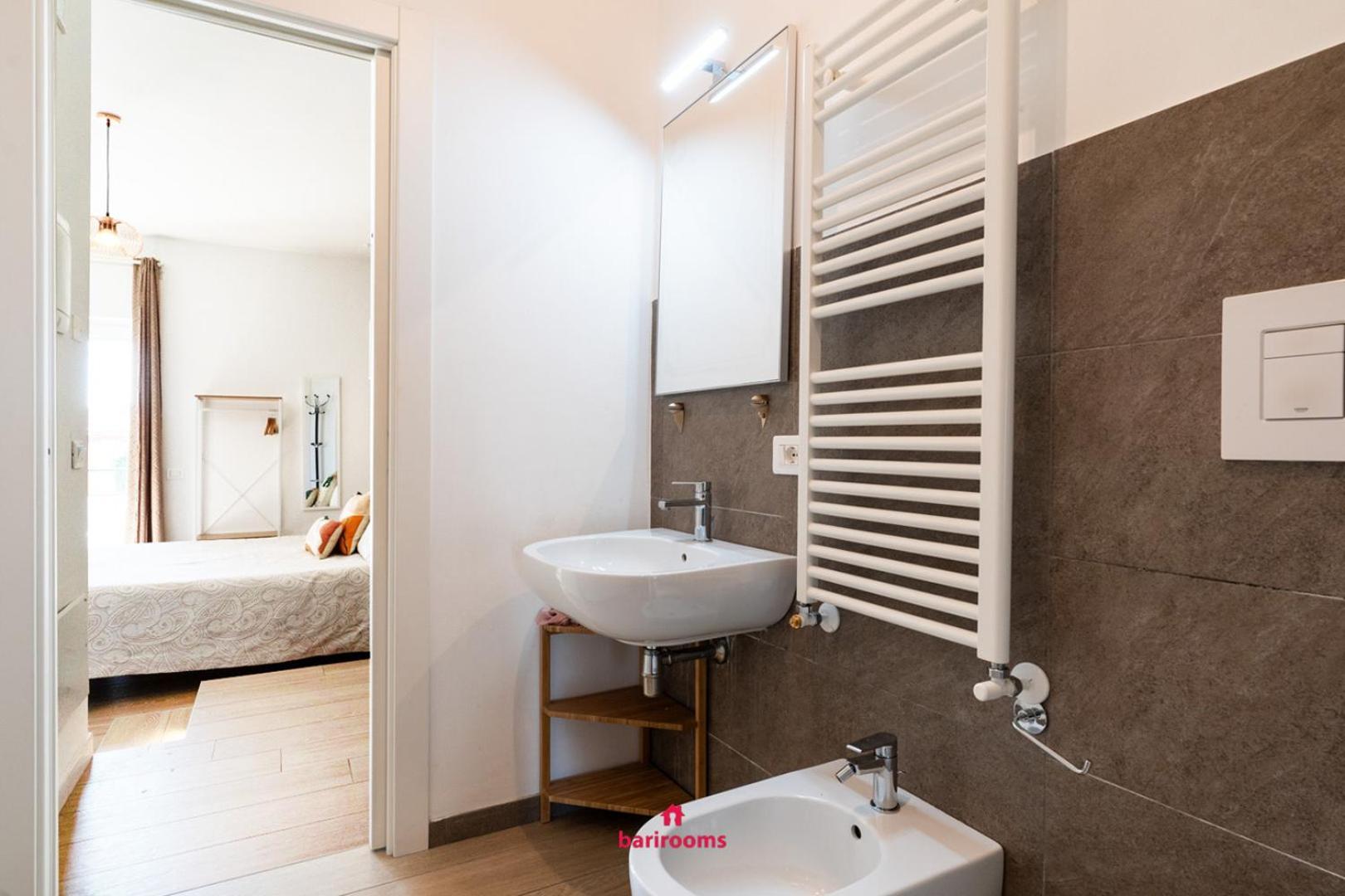 Barirooms - Carulli Suites Bagian luar foto